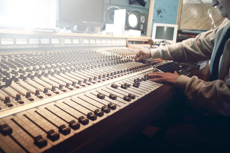 The Invisible Architects: Meet the Sound Engineers Who Actually Made Your Favorite Rock Albums